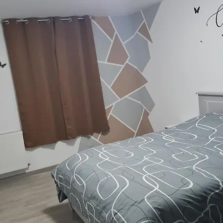 Aux P'tits Cabris Holiday home Lahayville